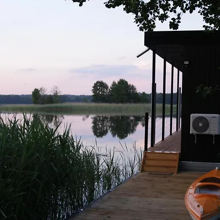 Dom Na Wodzie Villa Kruklanki Exterior photo